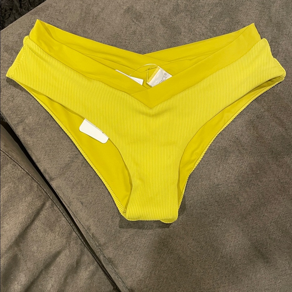 L*Space Ribbed Bikini - Picture 6 of 8